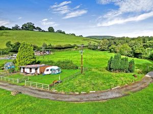 Photo 35- click for photo gallery